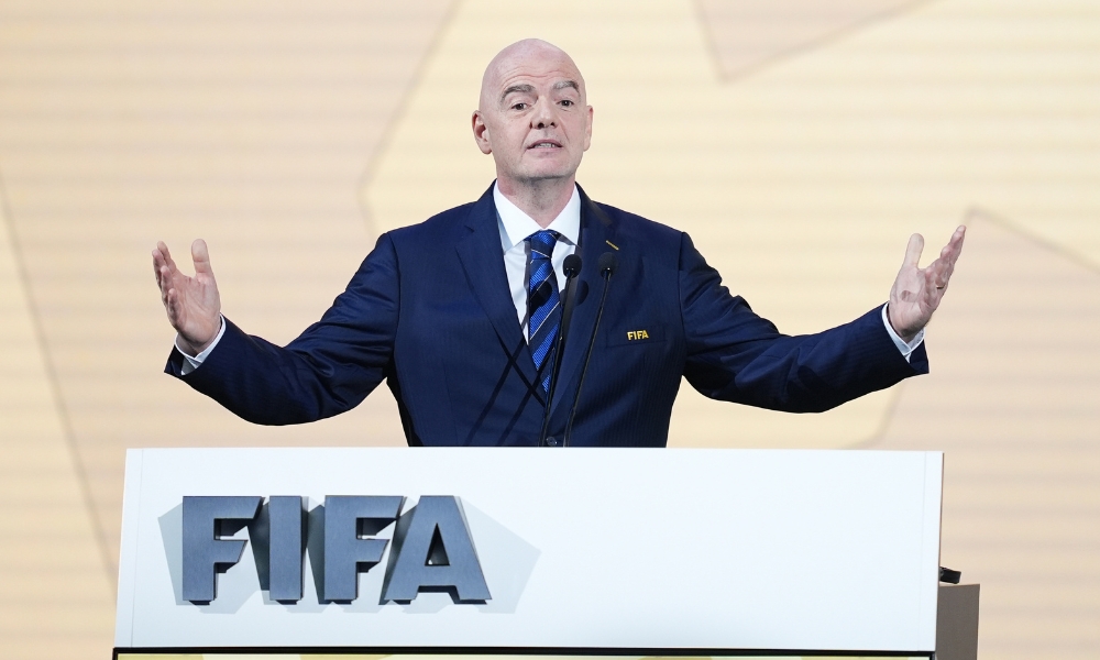 德州太阳城学校：“板式网球”风靡校园 学生乐享健身竞技.